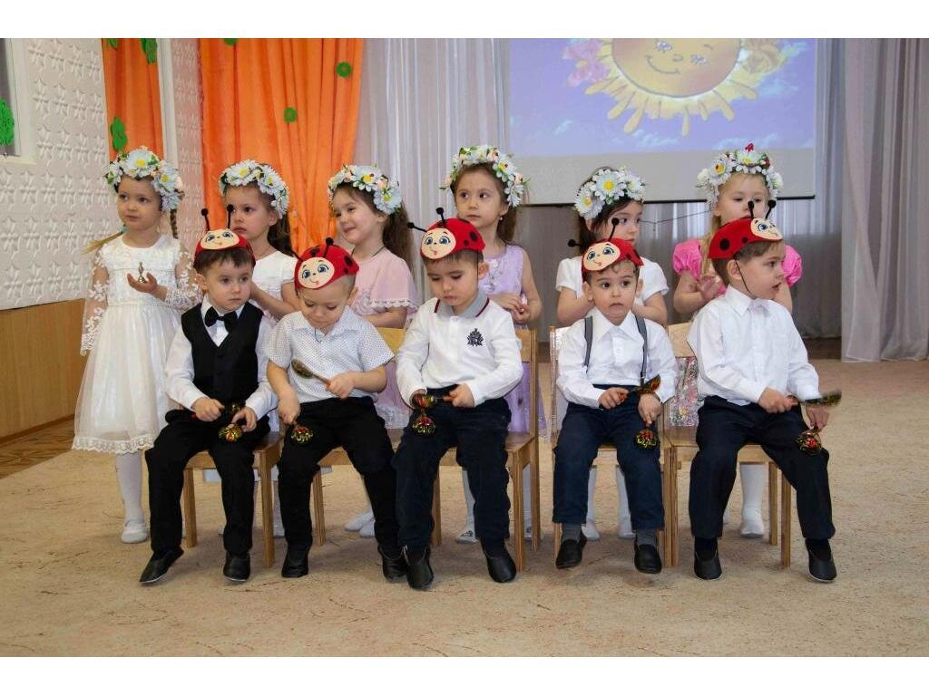 Детский сад гвоздичка новокуйбышевск. Гвоздичка брянск. Группа гвоздичка эмблема. Детский сад гвоздичка брянск. Детский сад гвоздичка новокуйбышевск.